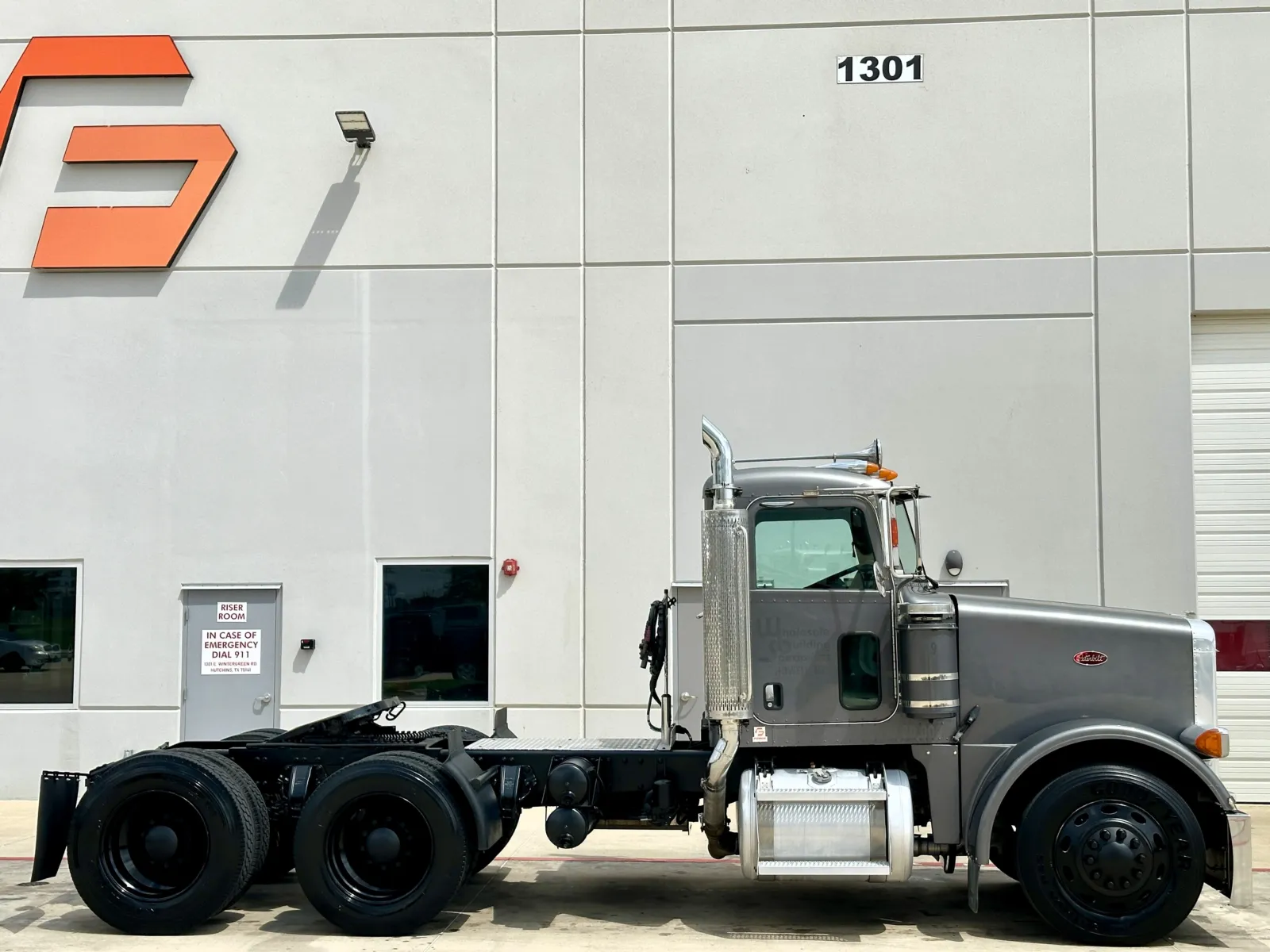 2007 Peterbilt in Hutchins, TX — photo 3
