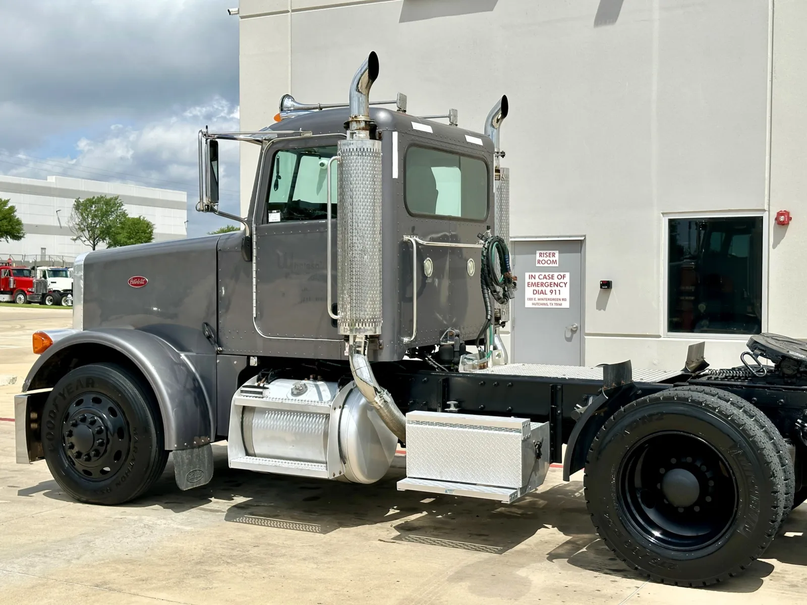 2007 Peterbilt in Hutchins, TX — photo 8