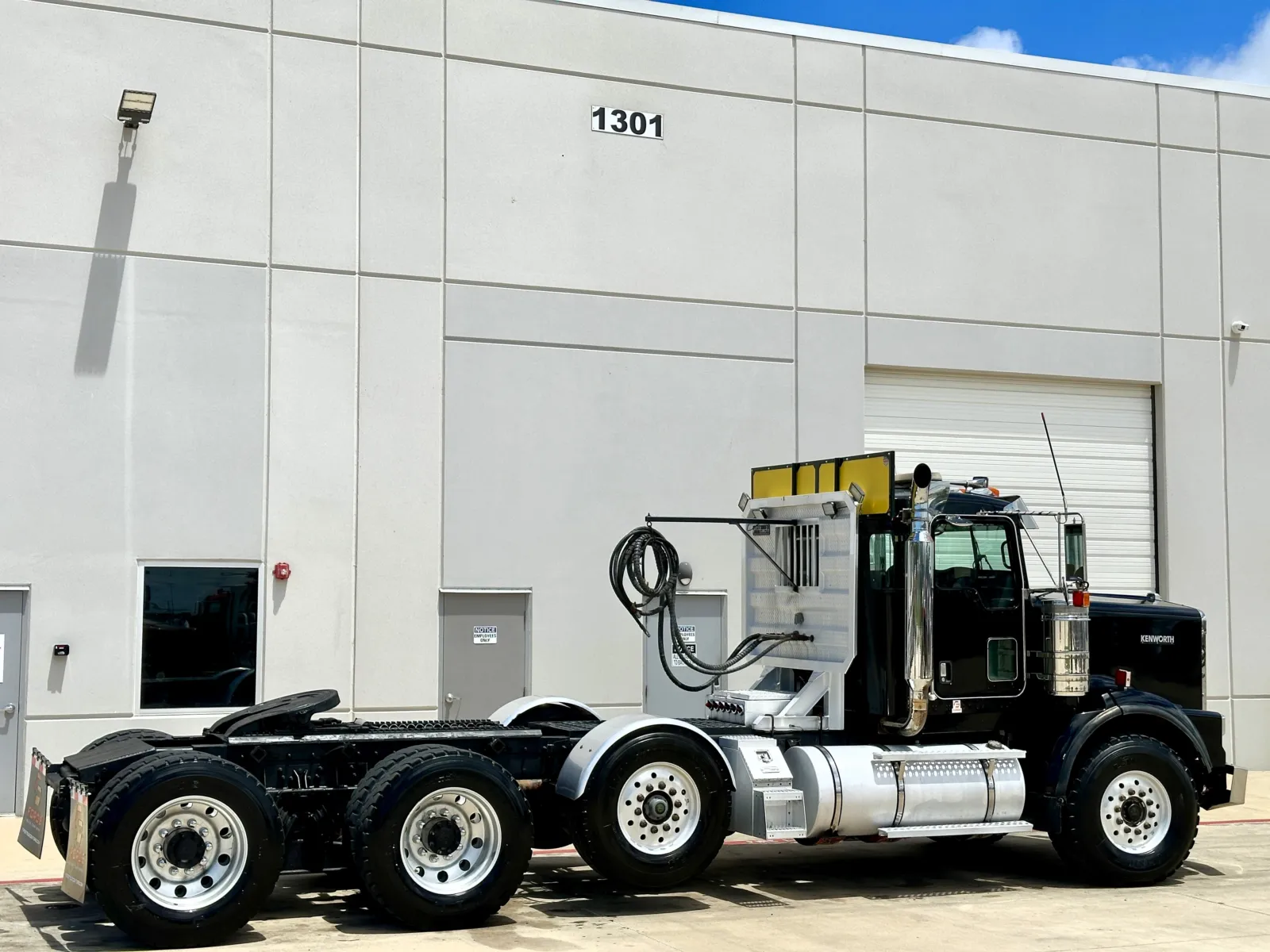 2006 Kenworth T800 in Hutchins, TX — photo 5