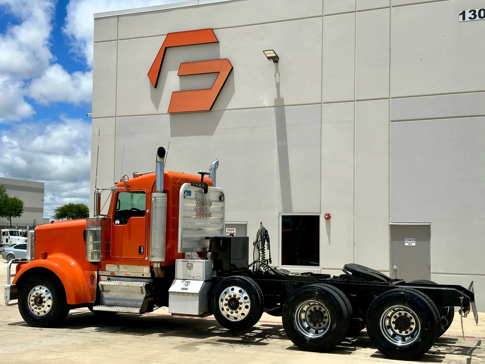 2007 Kenworth W900 in Hutchins, TX — photo 6