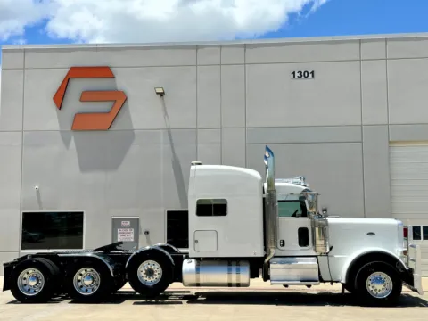 Another view of 2019 PETERBILT 389 for sale in Hutchins, TX at Forge Truck Centers - Texas