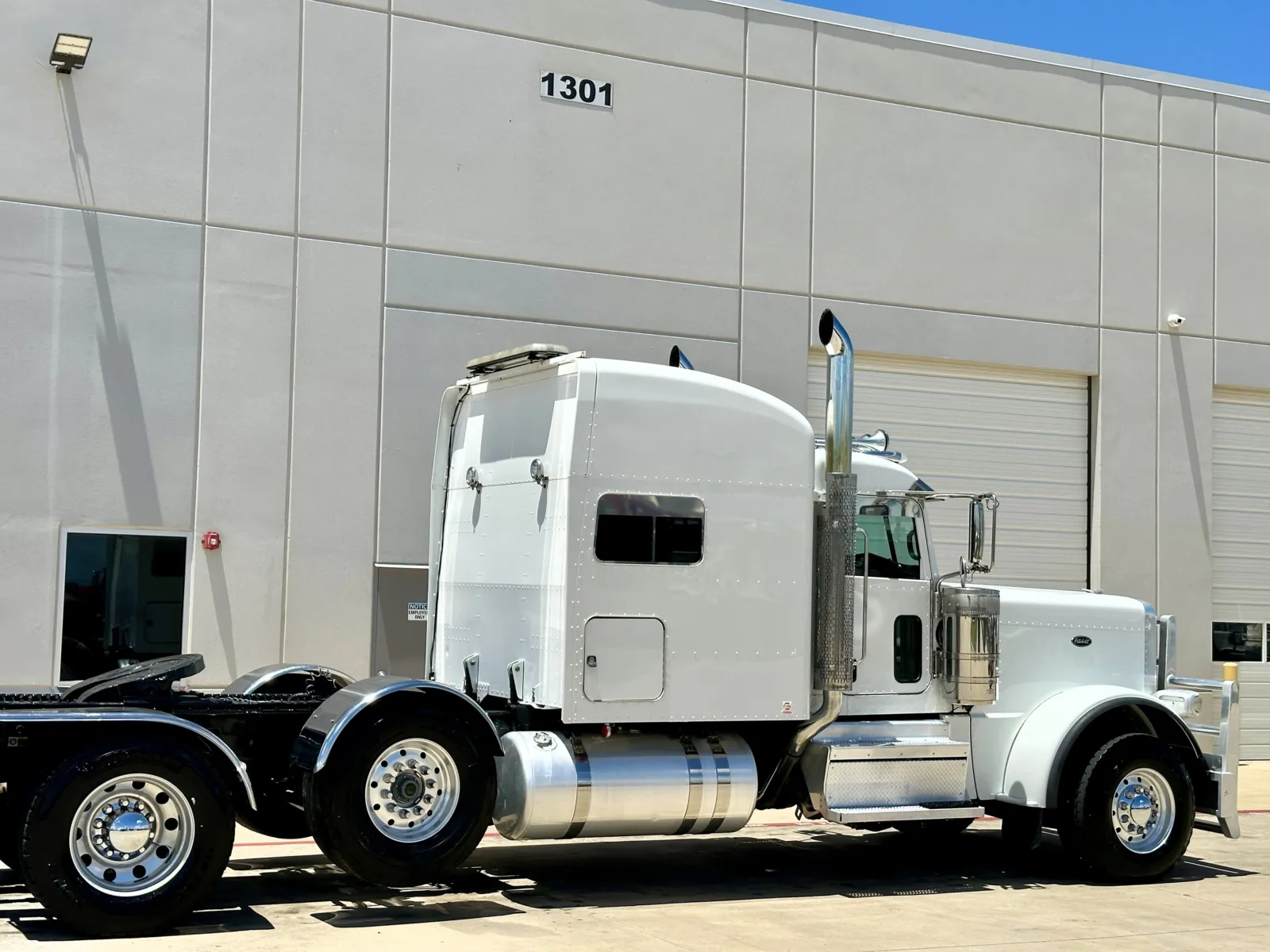 2019 Peterbilt 389 in Hutchins, TX — photo 7