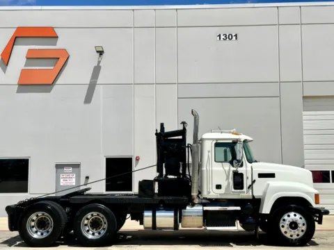 Another view of 2015 MACK CHU613 for sale in Hutchins, TX at Forge Truck Centers - Texas