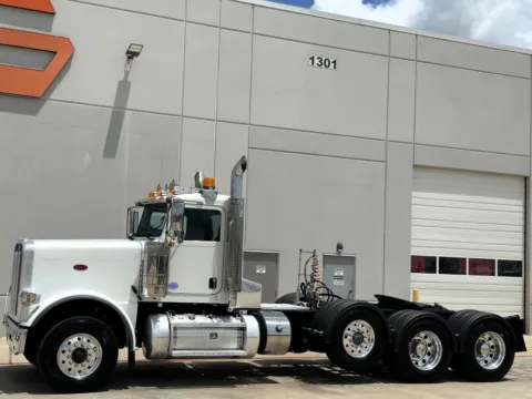 Photos of 2018 PETERBILT 389 for sale in Hutchins, TX at Forge Truck Centers - Texas