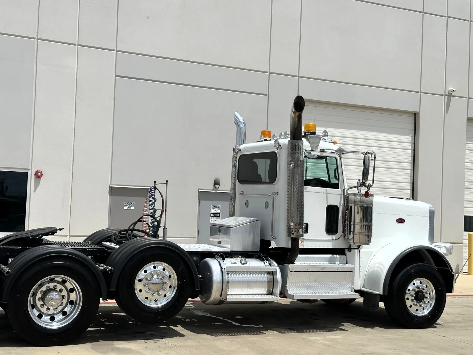 2018 Peterbilt 389 in Hutchins, TX — photo 7