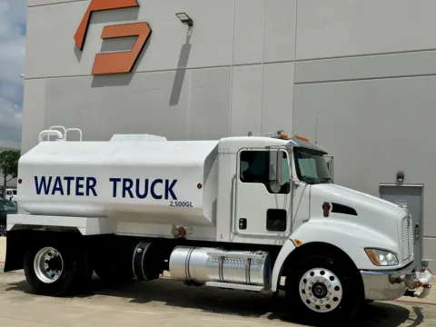 2013 KENWORTH T270 for sale in Hutchins, TX