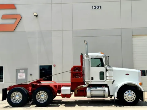 Another view of 2006 PETERBILT 378 for sale in Hutchins, TX at Forge Truck Centers - Texas