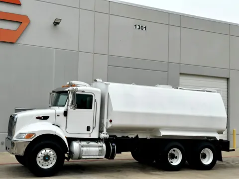 Photos of 2015 PETERBILT 348 for sale in Hutchins, TX at Forge Truck Centers - Texas