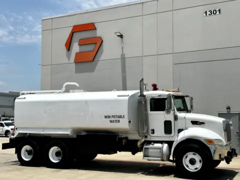 2006 PETERBILT 335 for sale in Hutchins, TX