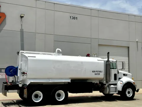 More photos of 2006 PETERBILT 335 at Forge Truck Centers - Texas, TX