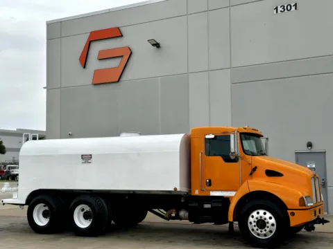 2003 KENWORTH T300 for sale in Hutchins, TX