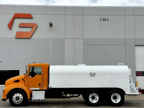 More photos of 2003 KENWORTH T300 at Forge Truck Centers - Texas, TX