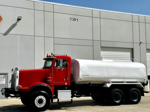 Photos of 1998 PETERBILT 357 for sale in Hutchins, TX at Forge Truck Centers - Texas