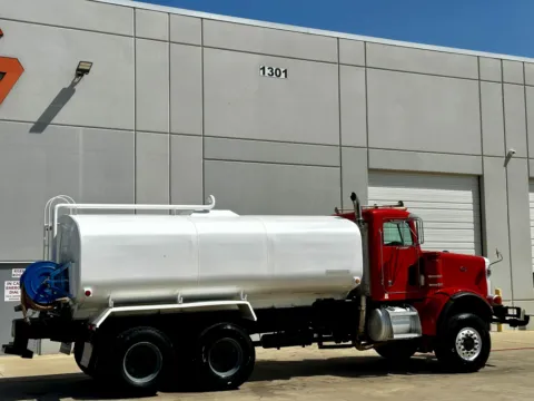 More photos of 1998 PETERBILT 357 at Forge Truck Centers - Texas, TX