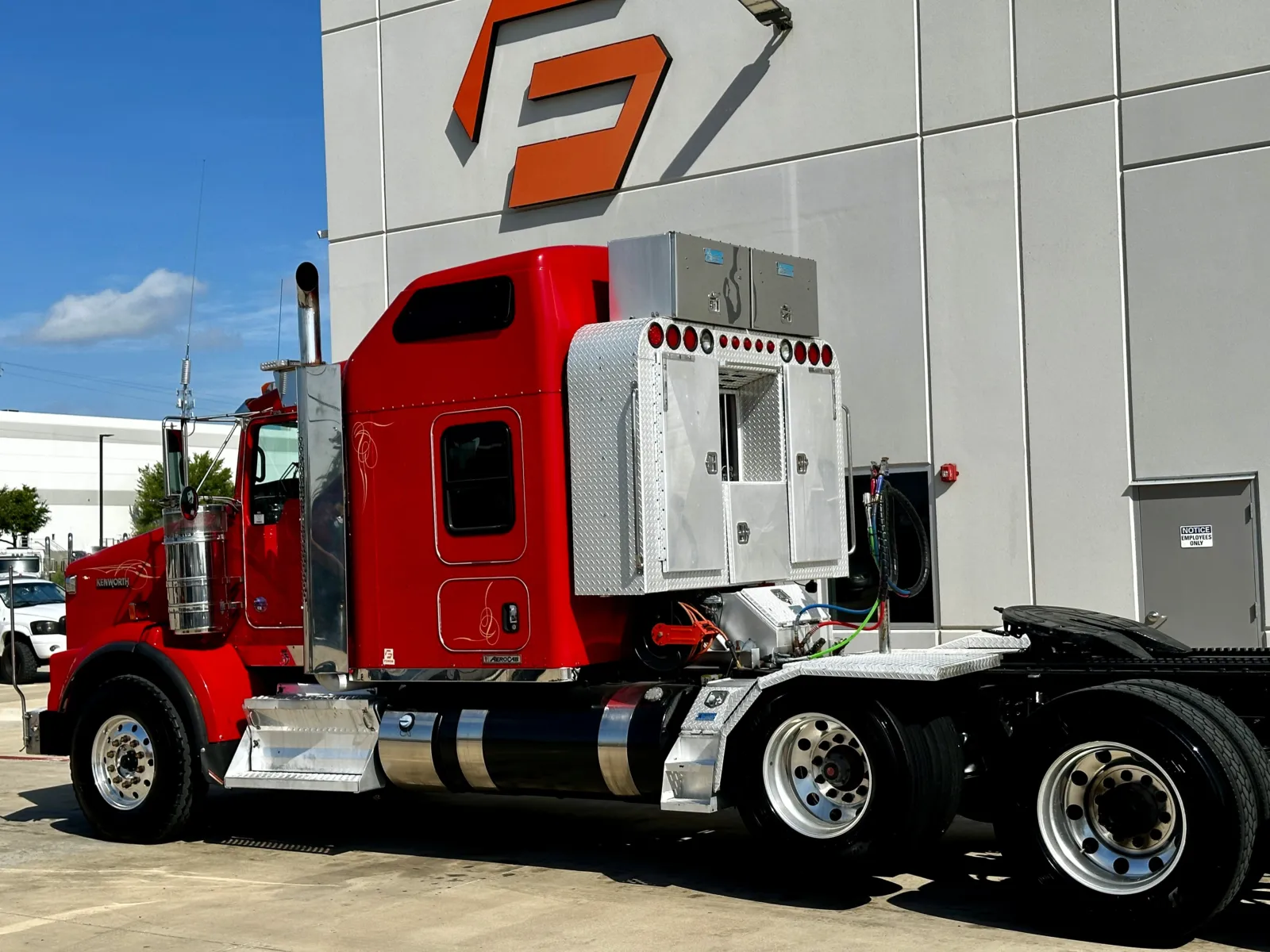 2015 Kenworth T800 in Hutchins, TX — photo 8