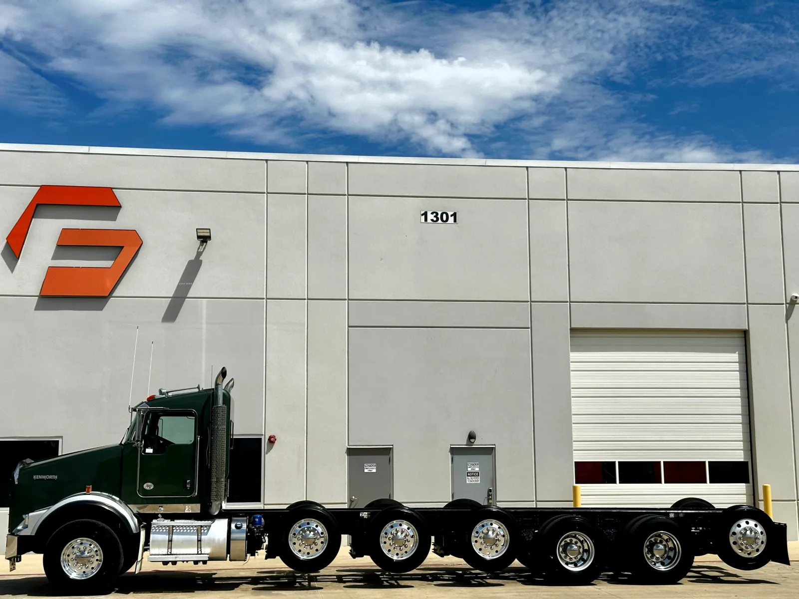 2022 Kenworth T800 in Hutchins, TX — photo 4