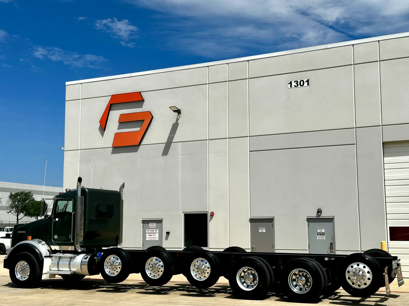 2022 Kenworth T800 in Hutchins, TX — photo 6