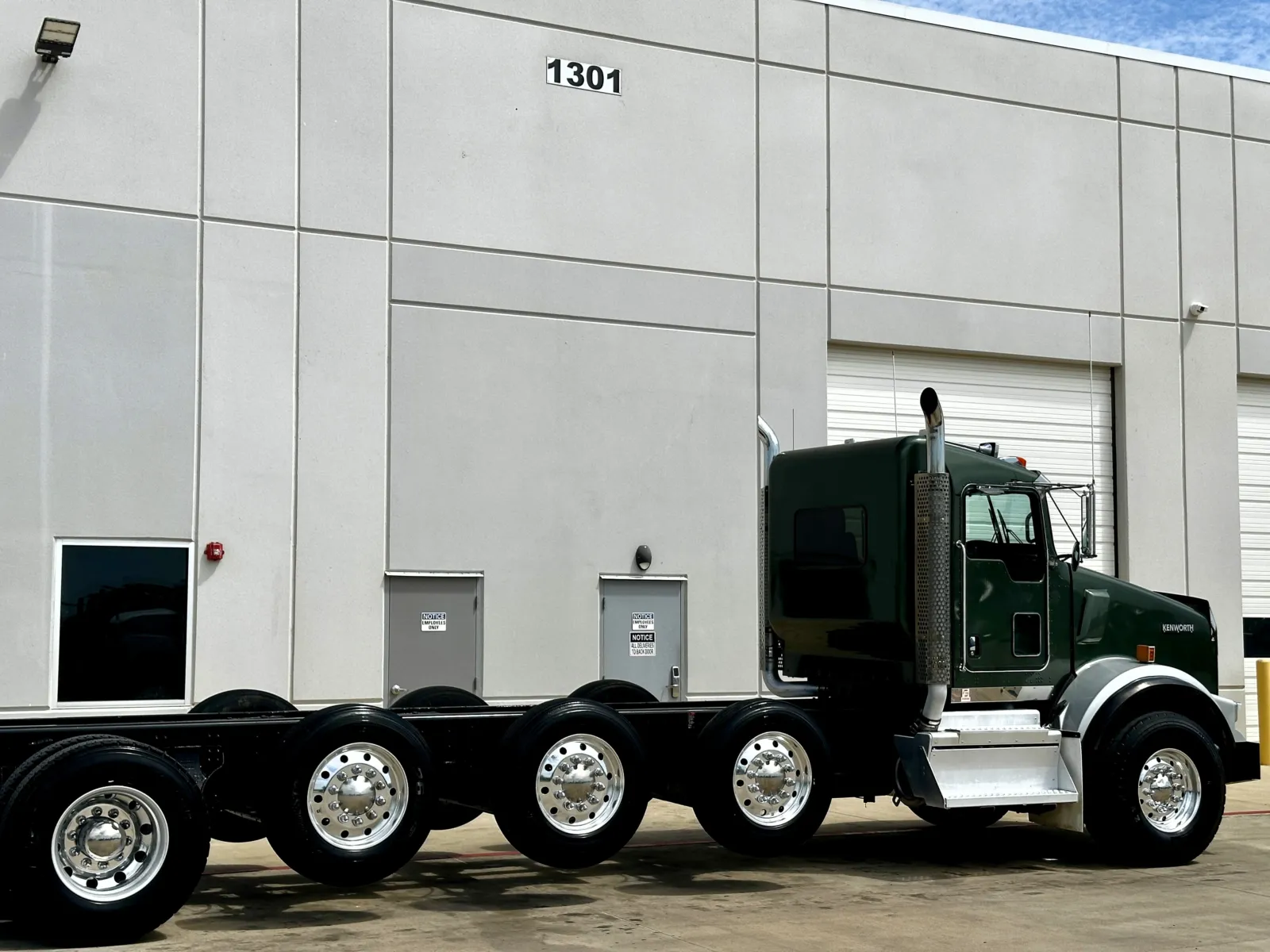 2022 Kenworth T800 in Hutchins, TX — photo 7