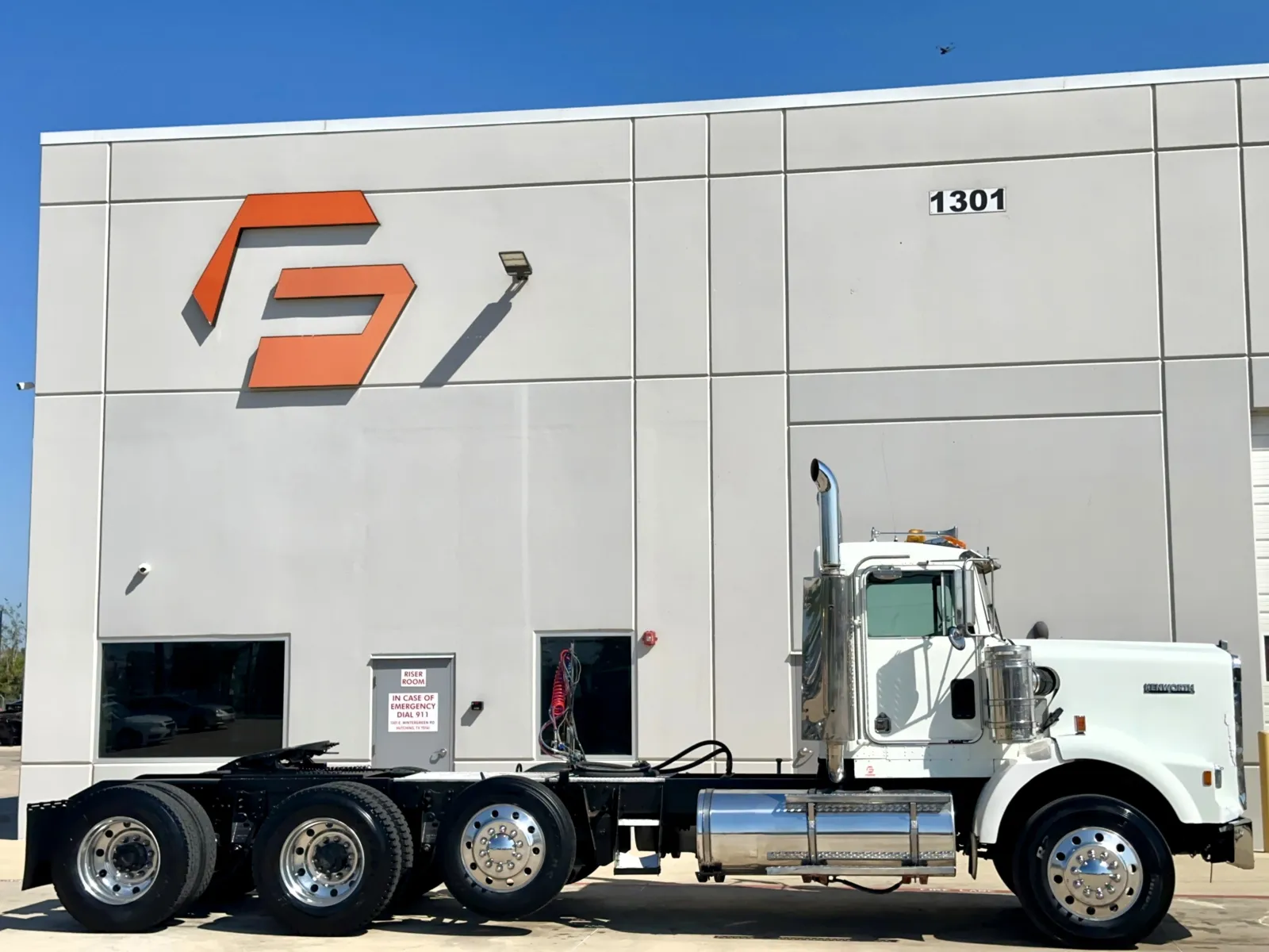 1998 Kenworth T800 in Hutchins, TX — photo 3