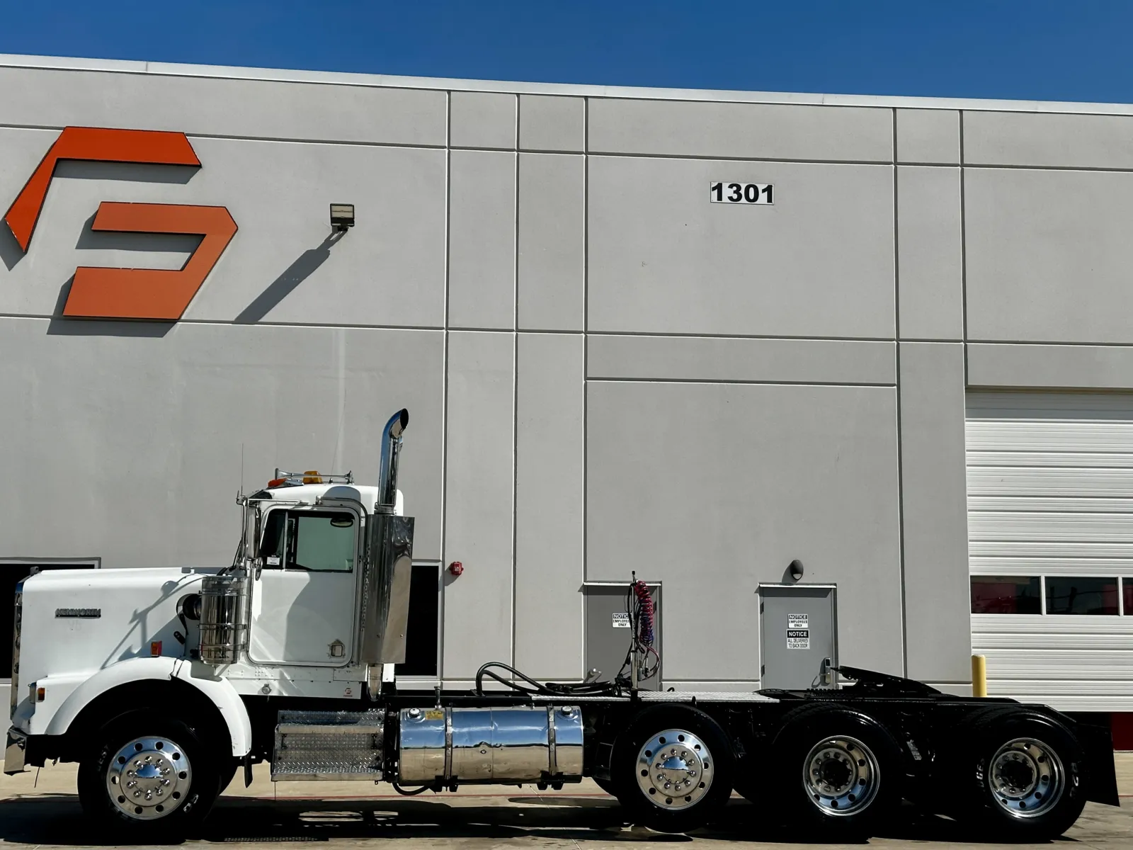 1998 Kenworth T800 in Hutchins, TX — photo 4