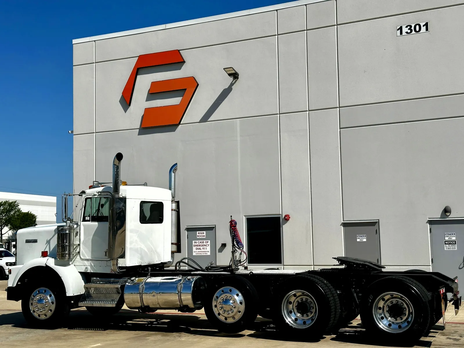 1998 Kenworth T800 in Hutchins, TX — photo 6
