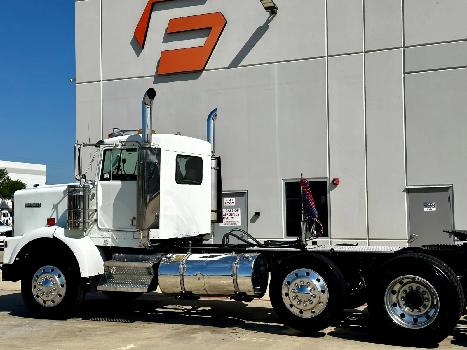 1998 Kenworth T800 in Hutchins, TX — photo 8
