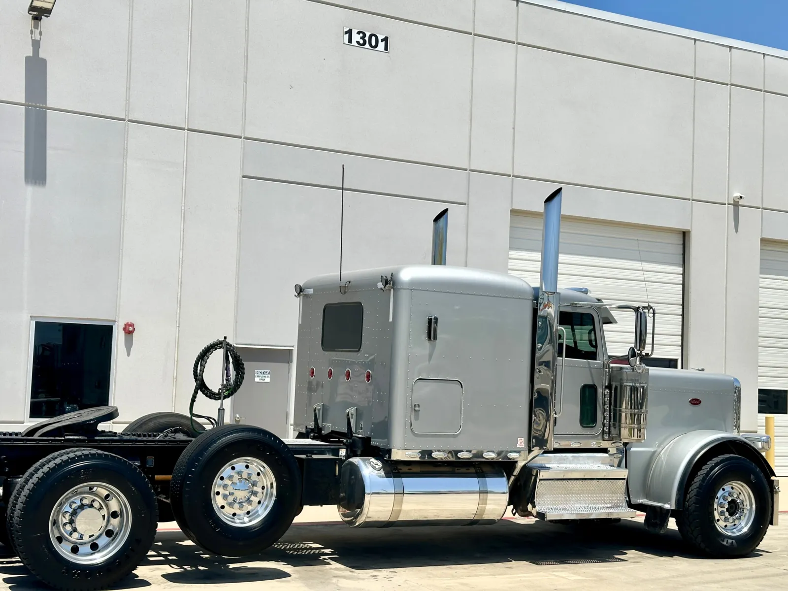 2020 Peterbilt 389 in Hutchins, TX — photo 7