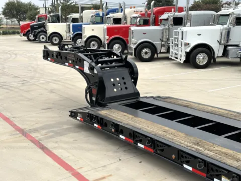 More photos of 2024 FONTAINE R G N at Forge Truck Centers - Texas, TX