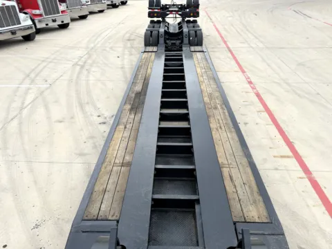 More photos of 2024 FONTAINE R G N at Forge Truck Centers - Texas, TX