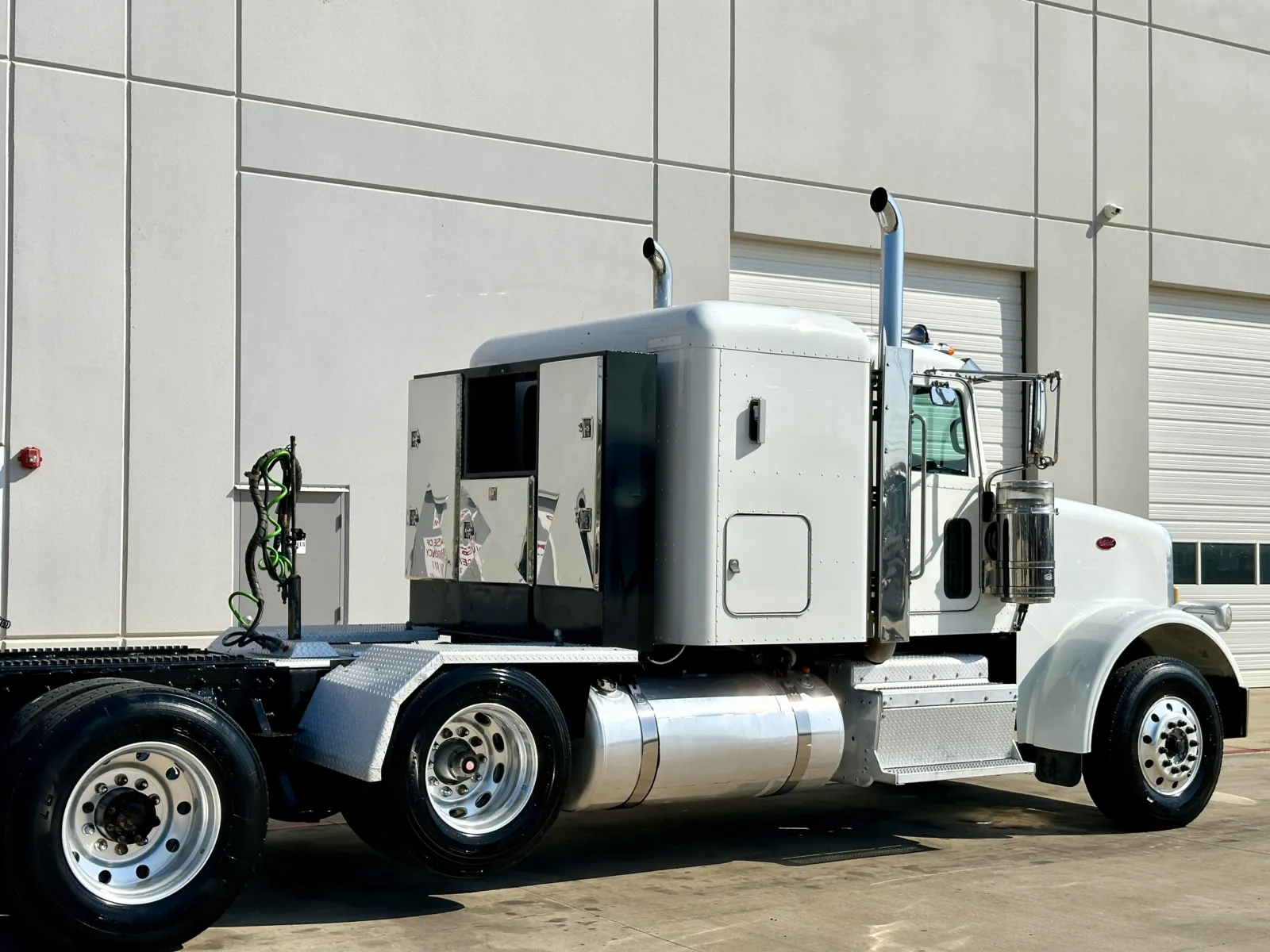 2015 Peterbilt 367 in Hutchins, TX — photo 7