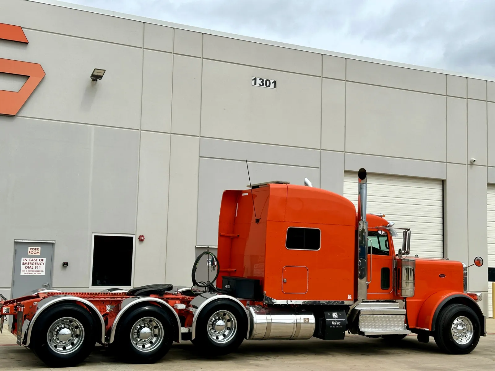 2020 Peterbilt 389 in Hutchins, TX — photo 5