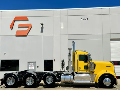 Another view of 2017 KENWORTH W900 for sale in Hutchins, TX at Forge Truck Centers - Texas