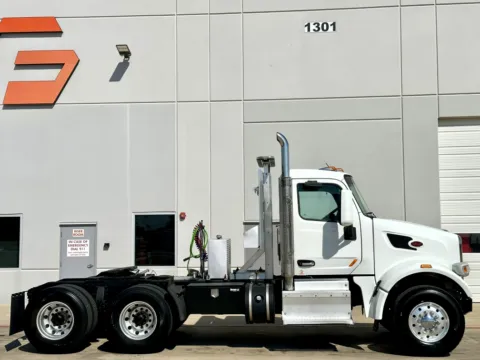 Another view of 2016 PETERBILT 567 for sale in Hutchins, TX at Forge Truck Centers - Texas