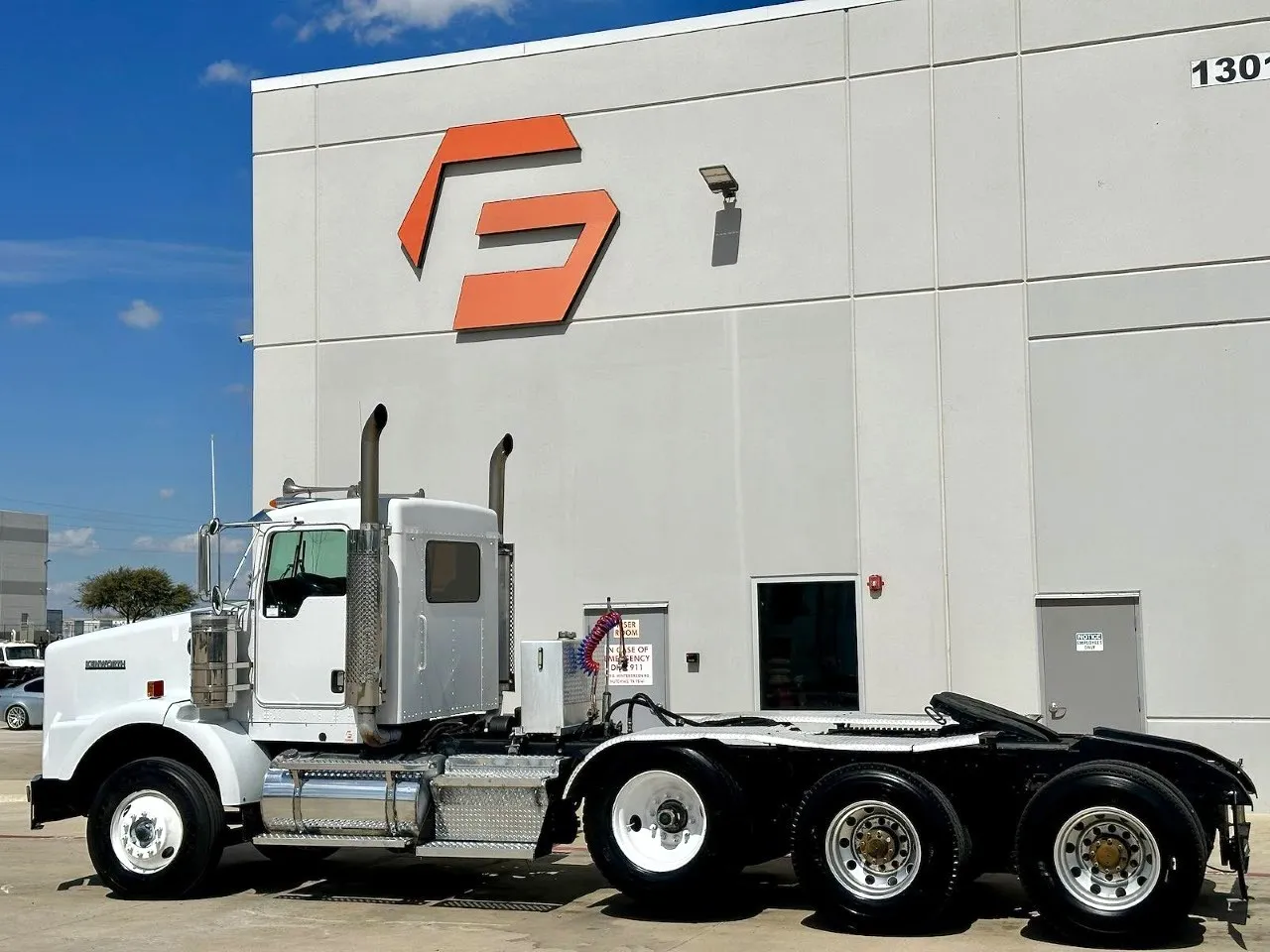 2005 Kenworth T800 in Hutchins, TX — photo 6