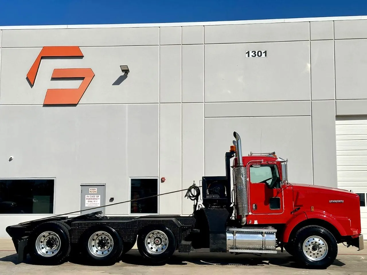2006 Kenworth T800 in Hutchins, TX — photo 3
