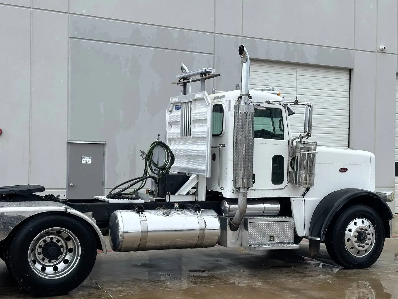 2008 Peterbilt 388 in Hutchins, TX — photo 7