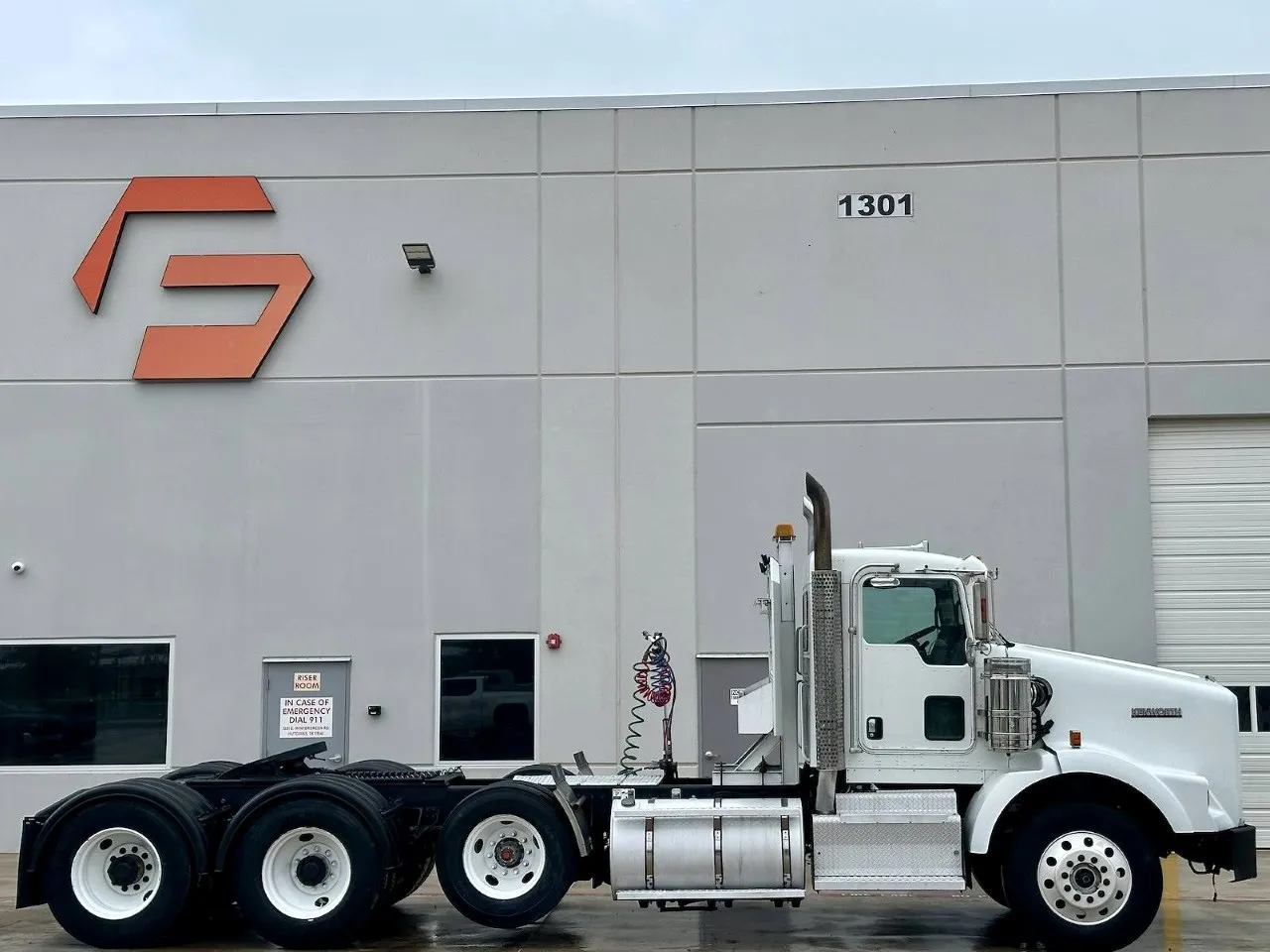 2012 Kenworth T800 in Hutchins, TX — photo 3