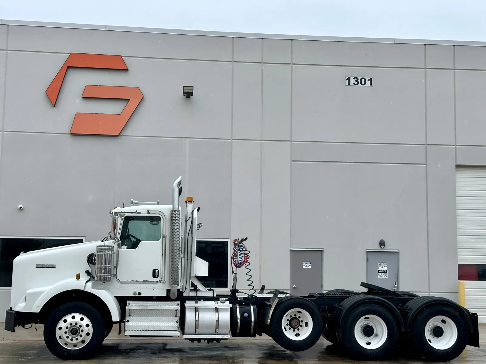 2012 Kenworth T800 in Hutchins, TX — photo 4