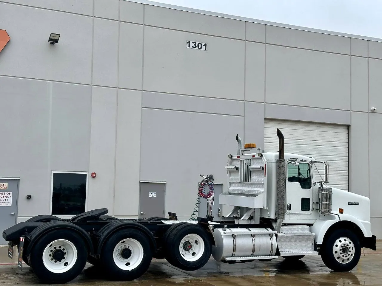 2012 Kenworth T800 in Hutchins, TX — photo 5