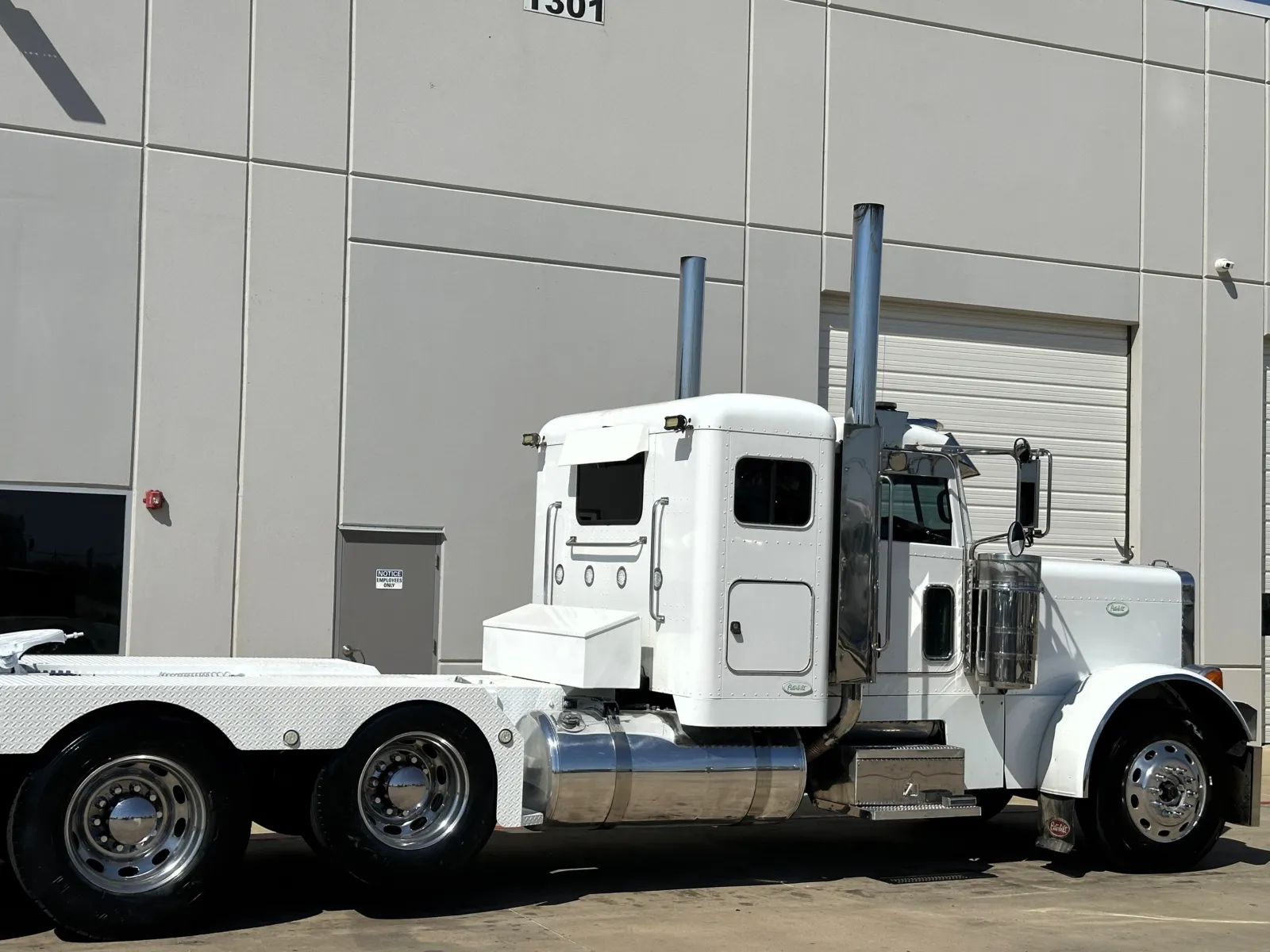 2007 Peterbilt 379 in Hutchins, TX — photo 7
