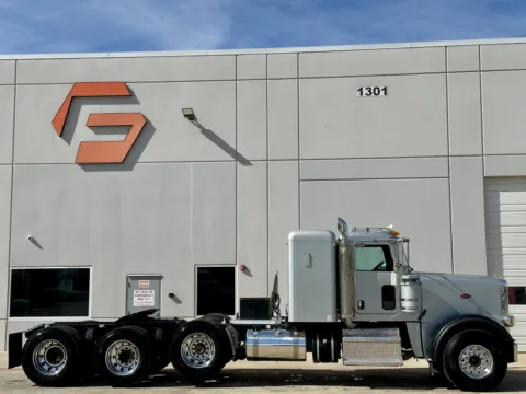 Another view of 2013 PETERBILT 388 for sale in Hutchins, TX at Forge Truck Centers - Texas