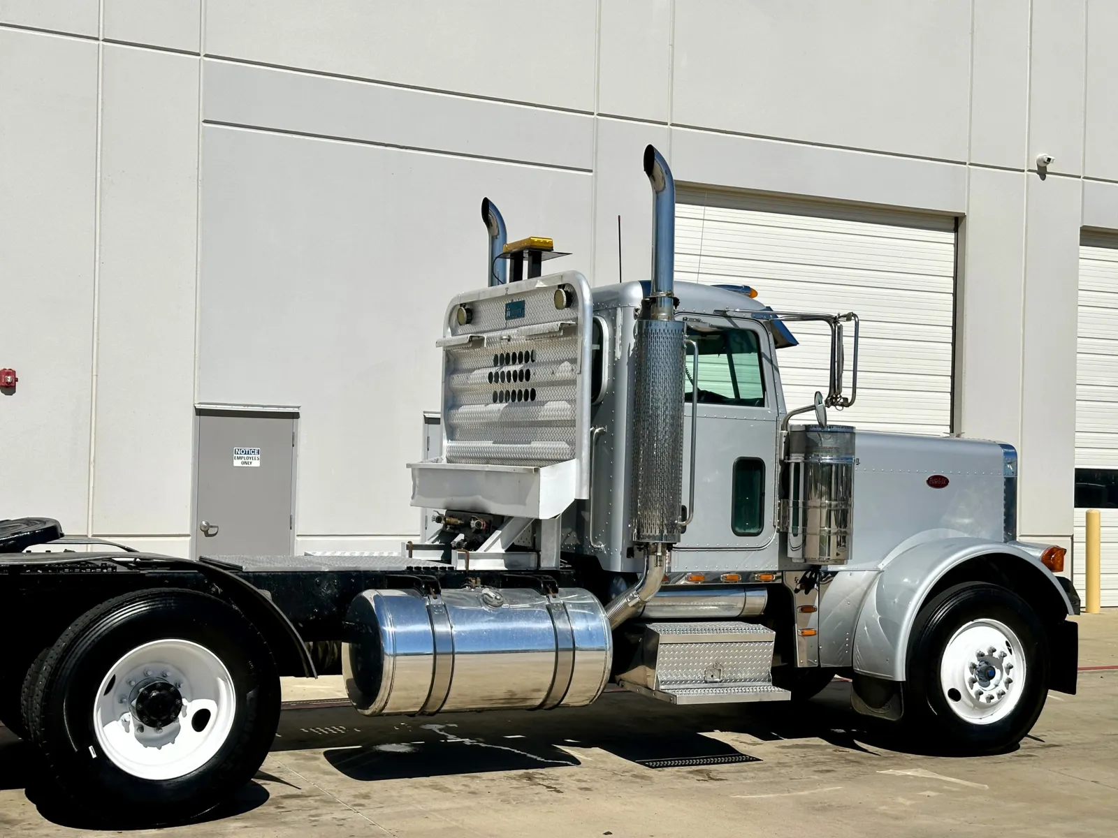 2005 Peterbilt 379 in Hutchins, TX — photo 7