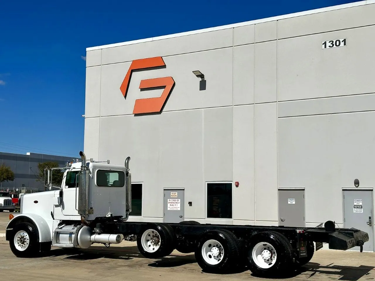 2007 Peterbilt in Hutchins, TX — photo 6