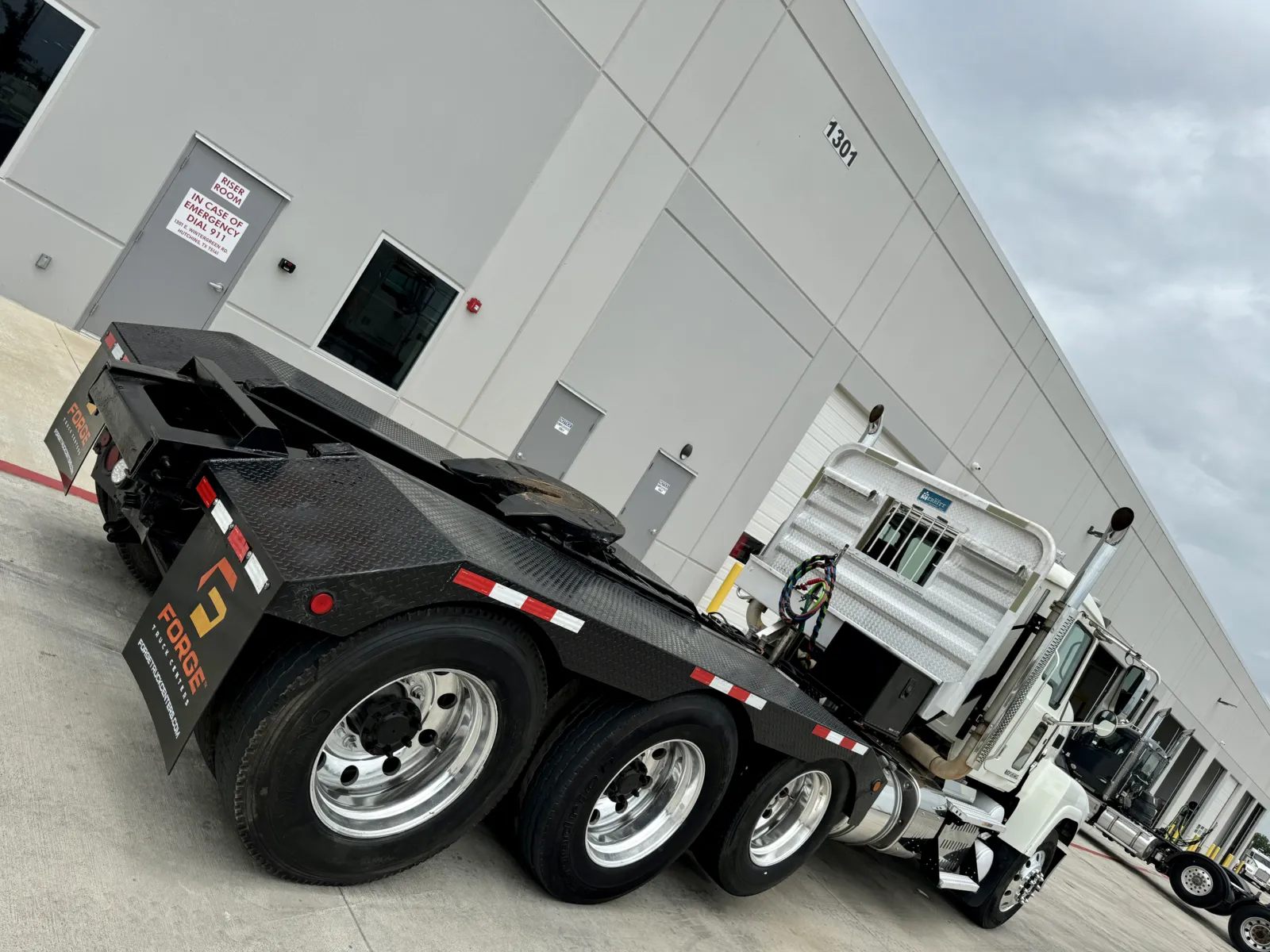 2015 Mack - image 11