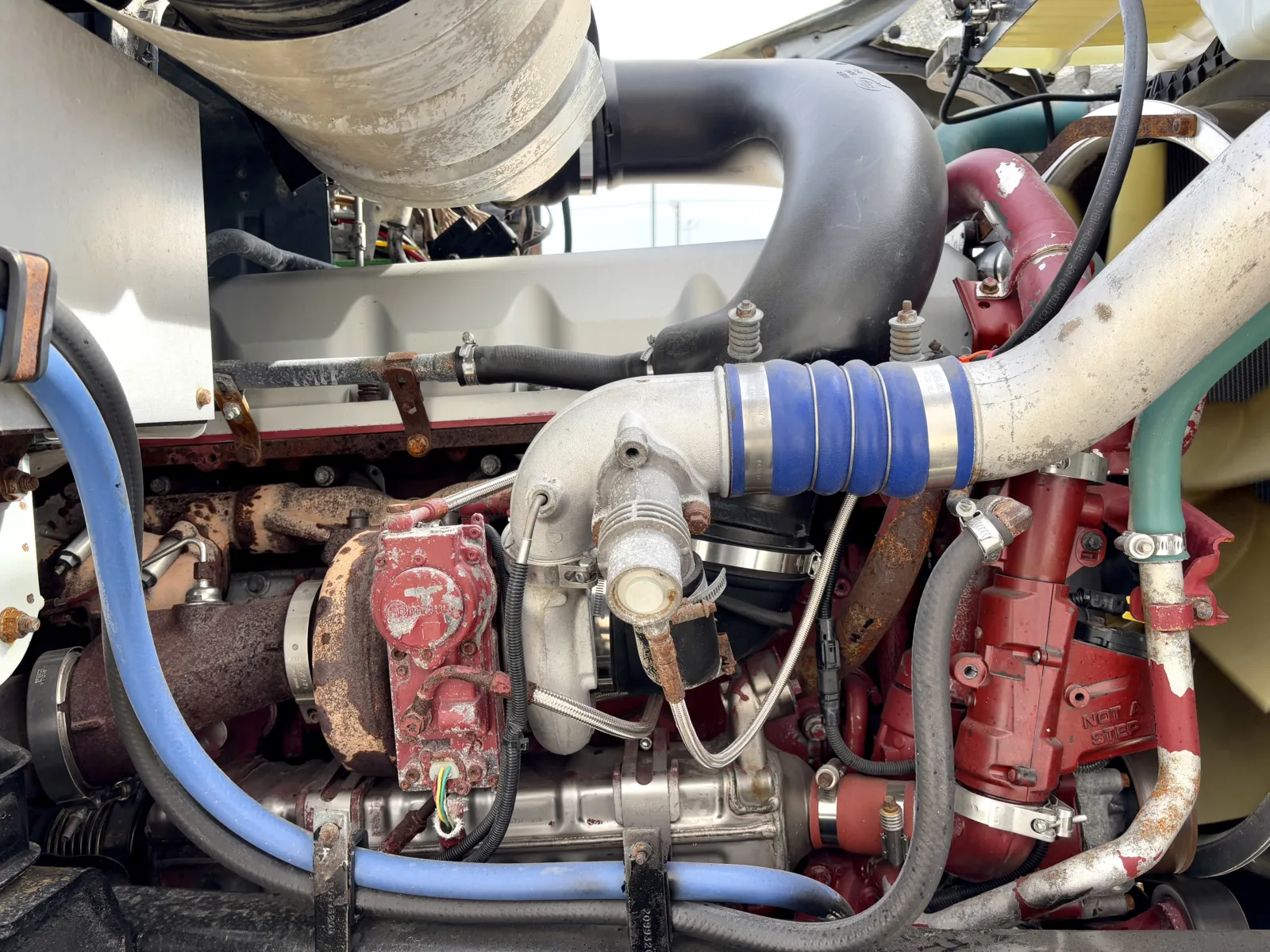 2012 Mack - image 12