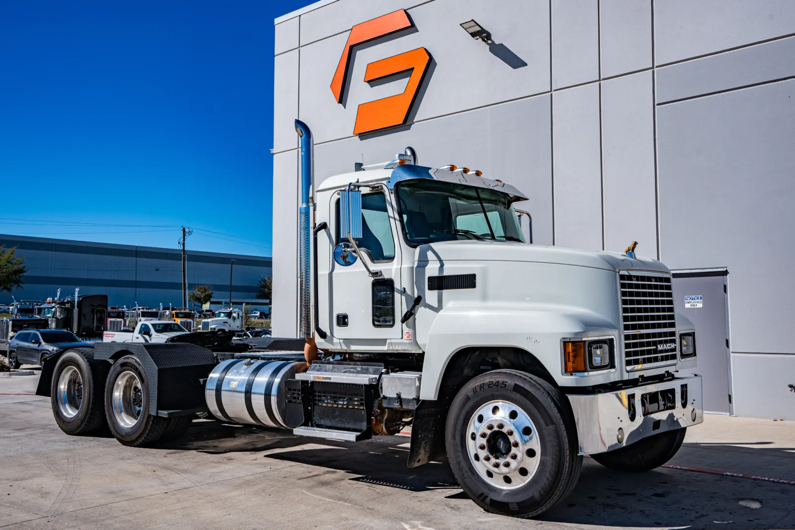 2019 Mack Pinnacle