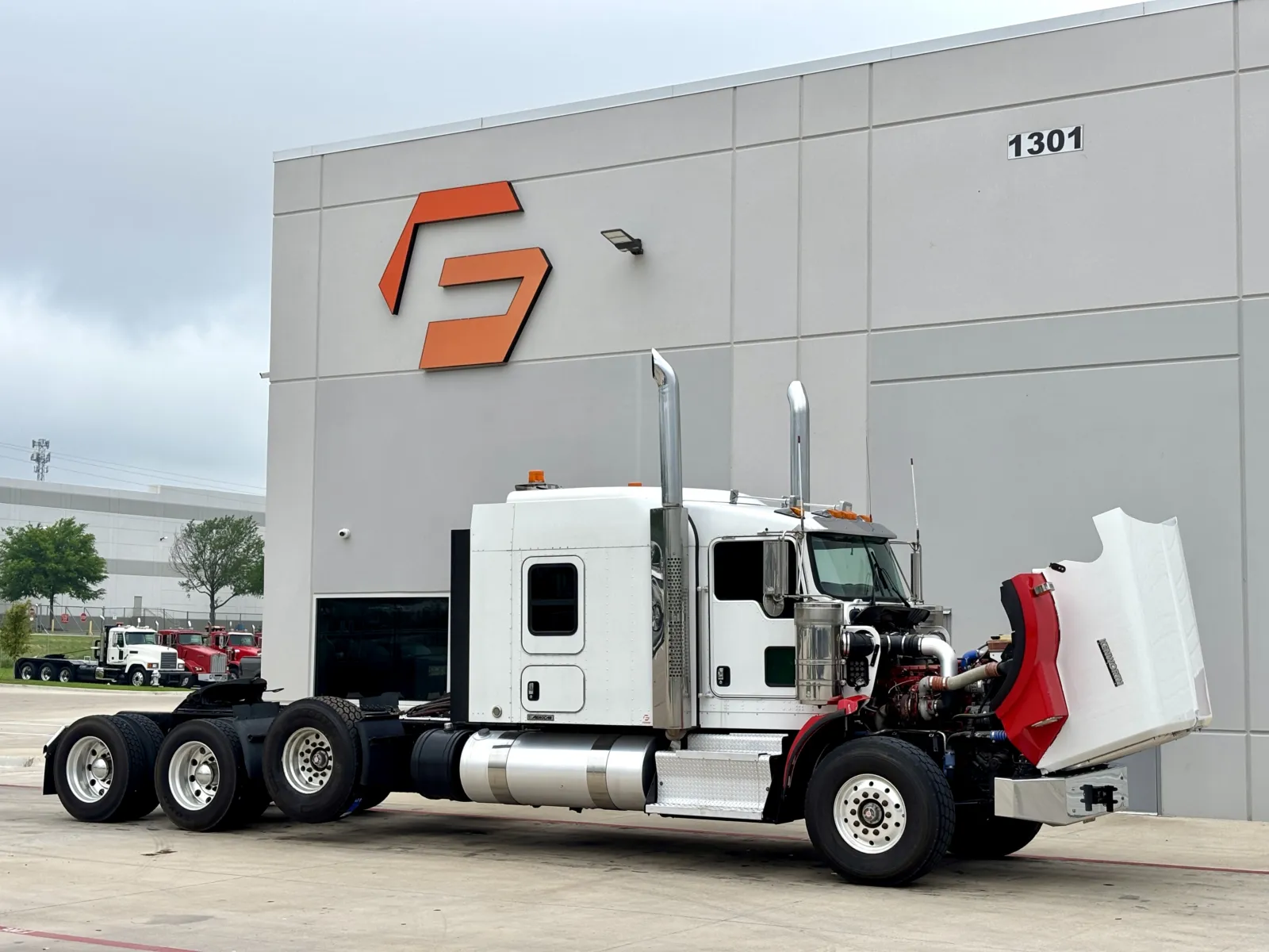 2014 Kenworth T800 - image 9
