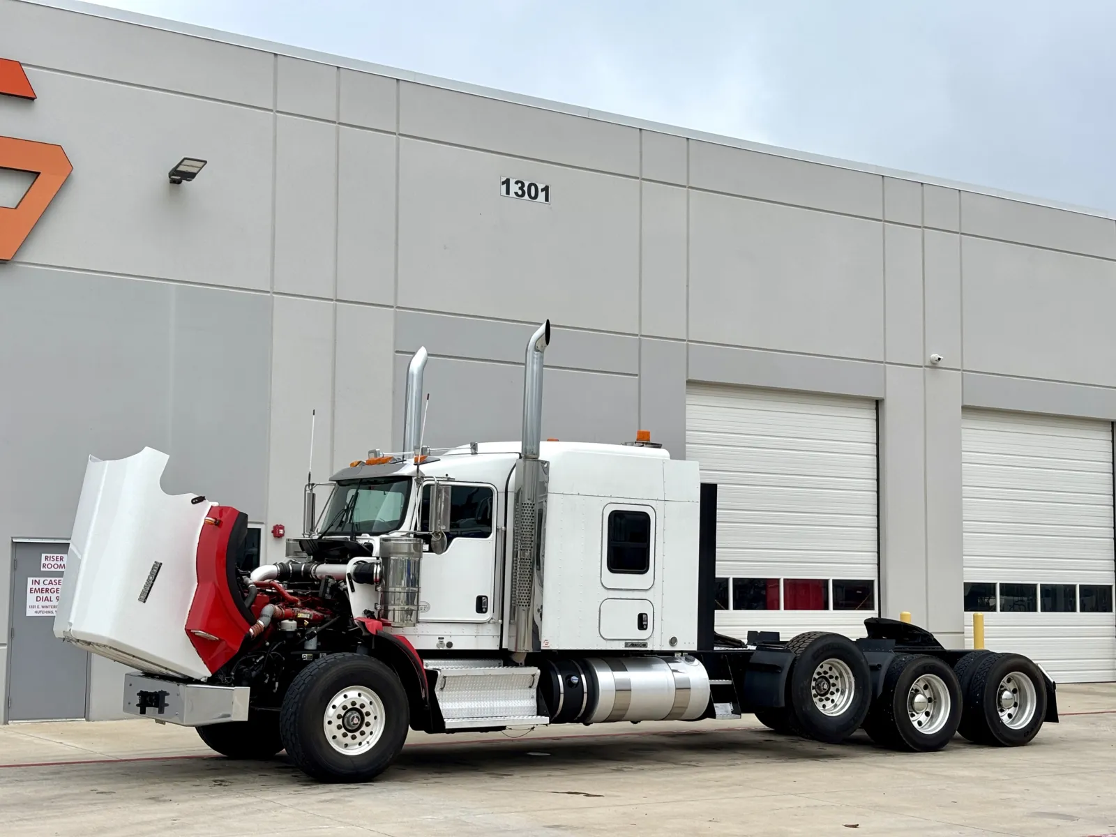 2014 Kenworth T800 - image 10