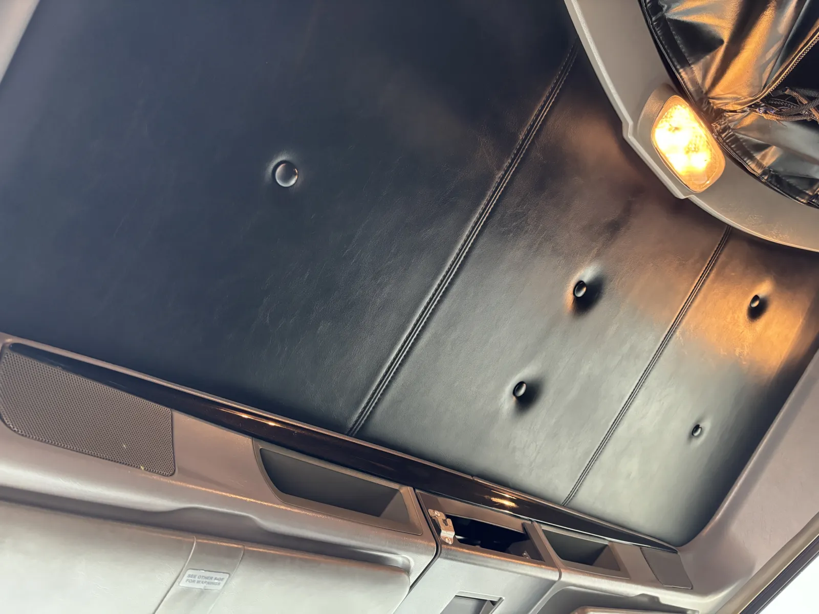 2014 Kenworth T800 - image 21