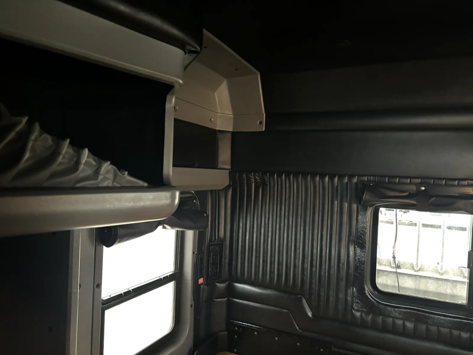 2014 Kenworth T800 - image 22